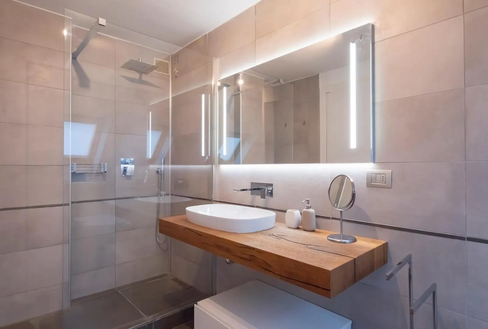 Xenia Apartments - Luxury & Elegant Penthouse In City Life Milan